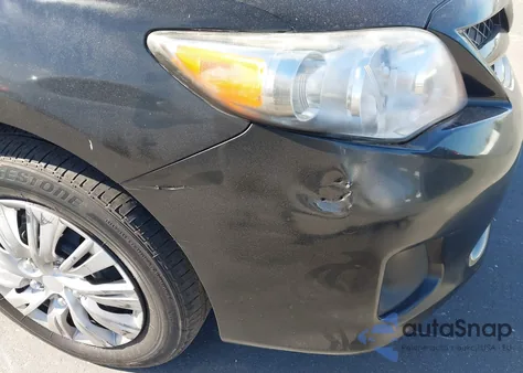 2011 Toyota Corolla Le z USA, uszkodzony, nr VIN 2T1BU4EE4BC717471